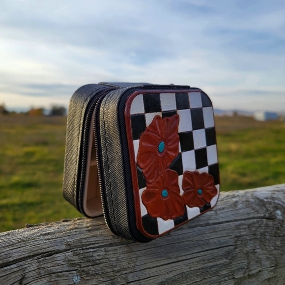 Passion of Essence Other - Jewlery Case Jewlery Organizer Box With Handmade Tooled Leather‎ Top checkered